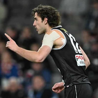 Saints take pressure off Max King in AFL flag pursuit