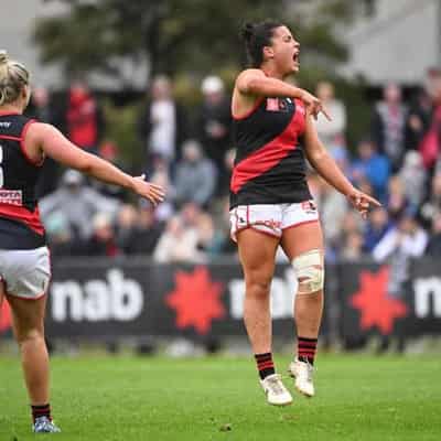 Maddy Prespakis leads Bombers to AFLW win over Hawks