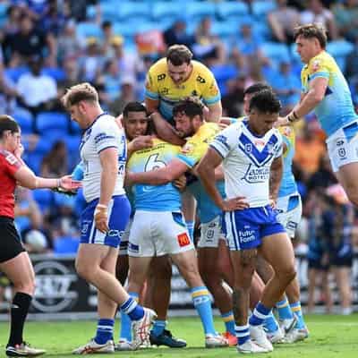 Bulldogs' grim NRL season worsens in loss to Titans