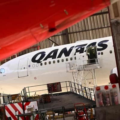 PM declares 'no lobbying' from Qantas on Qatar decision