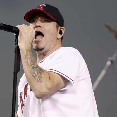 Former Smash Mouth frontman Steve Harwell dies at 56