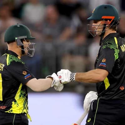 Marsh 'behind GOAT Warner' in World Cup batting order