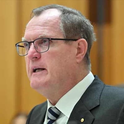 Businesses 'rolling the dice' as tax debt passes $50b