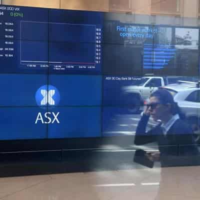 Australian shares in the red for fourth straight day