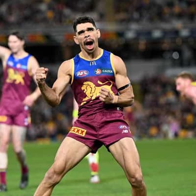 Port task to stop Cameron 'lighting up Gabba' in 200th