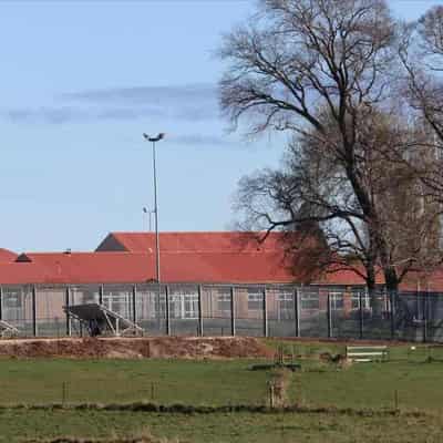 Call to remove children from 'monster’ detention centre