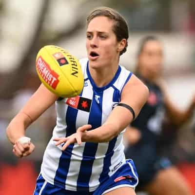 Garner stars as slow-starting Roos beat Geelong in AFLW