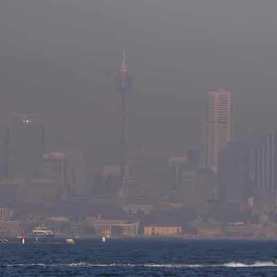 Heat builds up across NSW as temperature records tumble