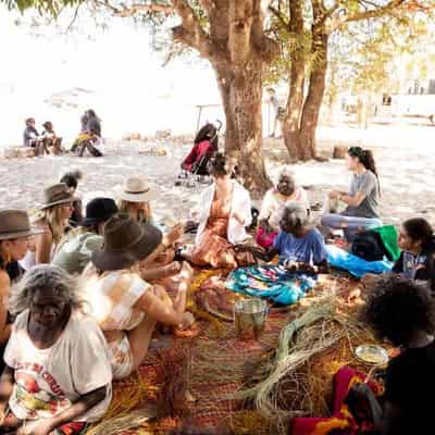 Gunbalanya community hosts Stone Country festival