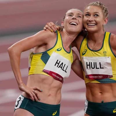 Hall breaks her own Australian 1500m record in DL final