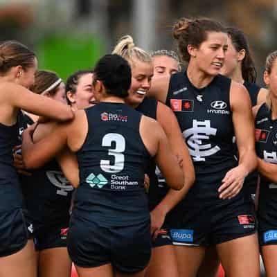 Carlton hold out Sydney in closely fought AFLW affair