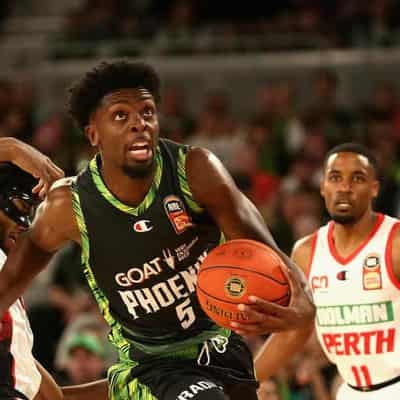 Cook stirs Phoenix in runaway NBL defeat of Perth