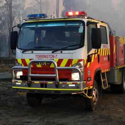 Sydney on high alert as 100 fires burn around the state