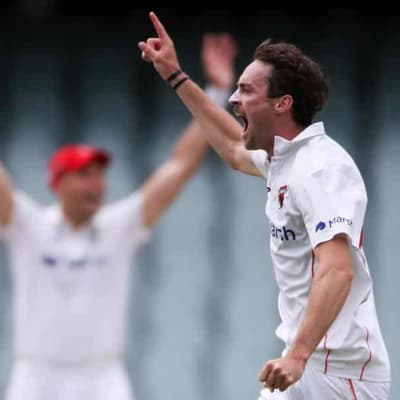 Buckingham's career-best but SA struggle against Tassie