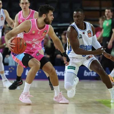 Sobey shines as Brisbane Bullets beat Breakers in NBL