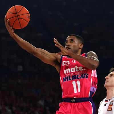 Sarr fires late as Wildcats down 36ers in NBL