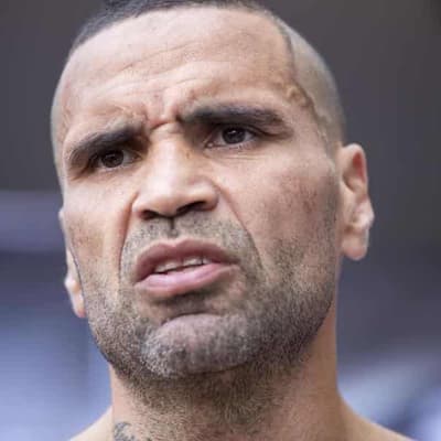 Experts floor Mundine's belief voice will make him British