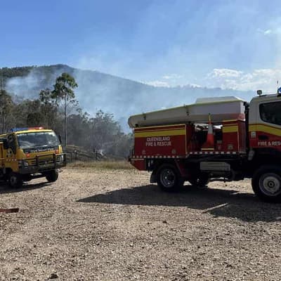 Twenty fire crews battling far north Queensland blaze