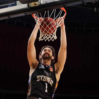 Kings beat Wildcats, storm to top spot on NBL ladder
