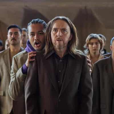 Tim Minchin pens ironic Opera House anniversary tribute