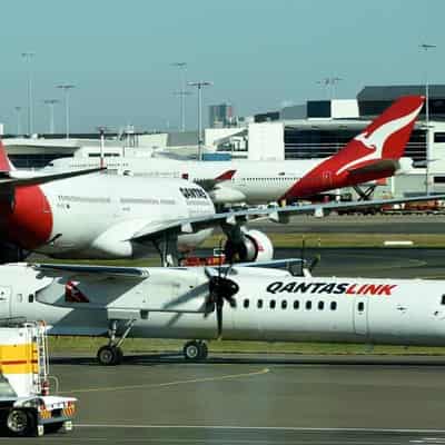 Qantas gives up on acquiring Alliance Aviation