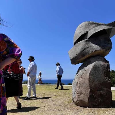 'Metaphor for the earth' takes out Sculpture by the Sea