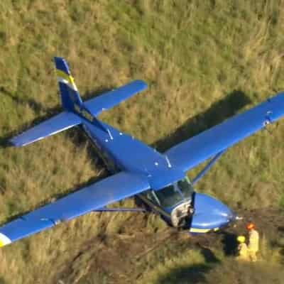 Seven people in hospital after light plane crashes