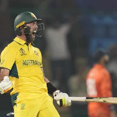 Aussies smash Dutch as Maxwell breaks World Cup record