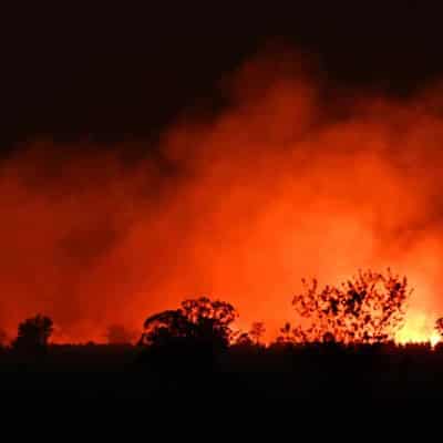 More urged to evacuate as Queensland fires spread