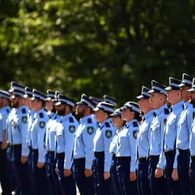 Pay for trainee NSW cops to fight off interstate offers