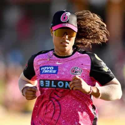 Sixers remove covers to set up thrilling WBBL win