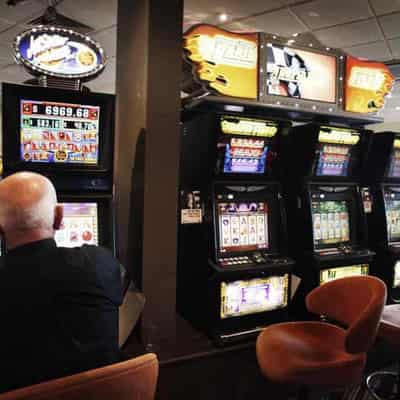 Cashless pokie trial flush with club and pub volunteers