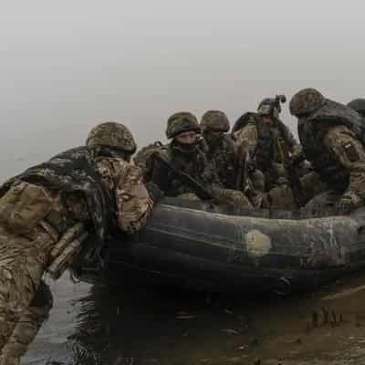 Ukraine army 'sets up several bridgeheads' on Dnipro