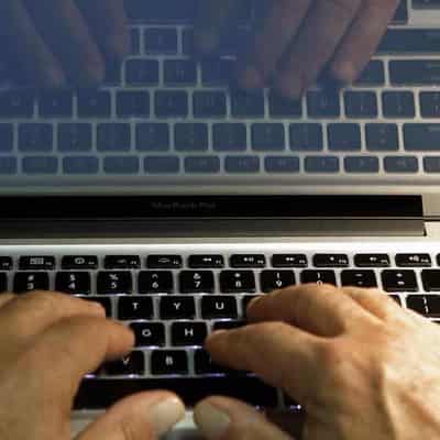 Aussies stick with old passwords despite new hacks