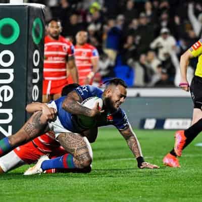 Dragons players endorse hunt for Fonua-Blake signature