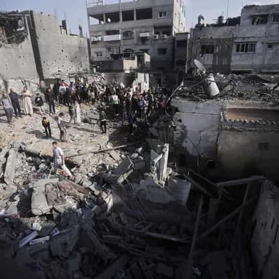 South Gaza bombarded after Israel-Hamas truce collapses