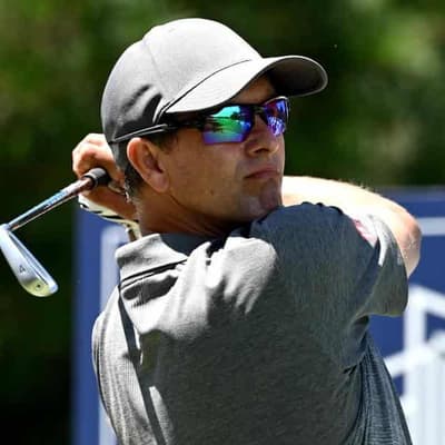 Triple-bogey howler won't deny Scott British Open spot