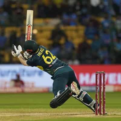 Wade fumes as India edge Australia in the final T20